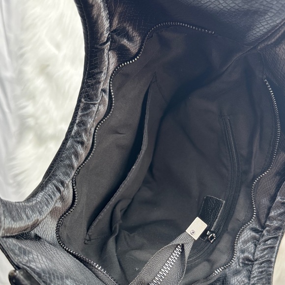 Black Fringe Studded Gothic Punk Rivet Fringe Shoulder Bag Agrippa brand purse - Picture 13 of 13